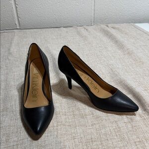 Calvin Klein Classic Pointed-Toe Pumps